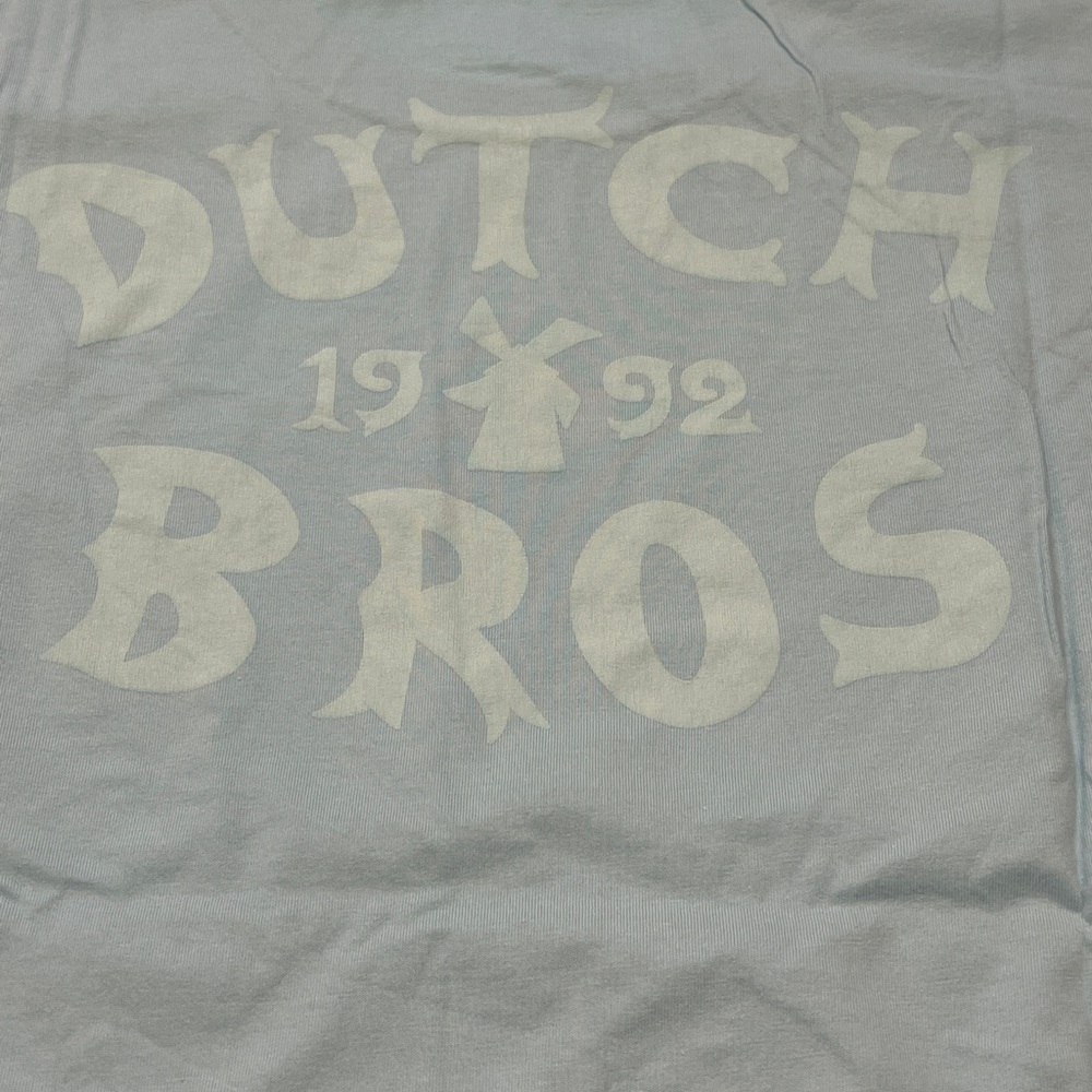 Men’s Dutch shirt.